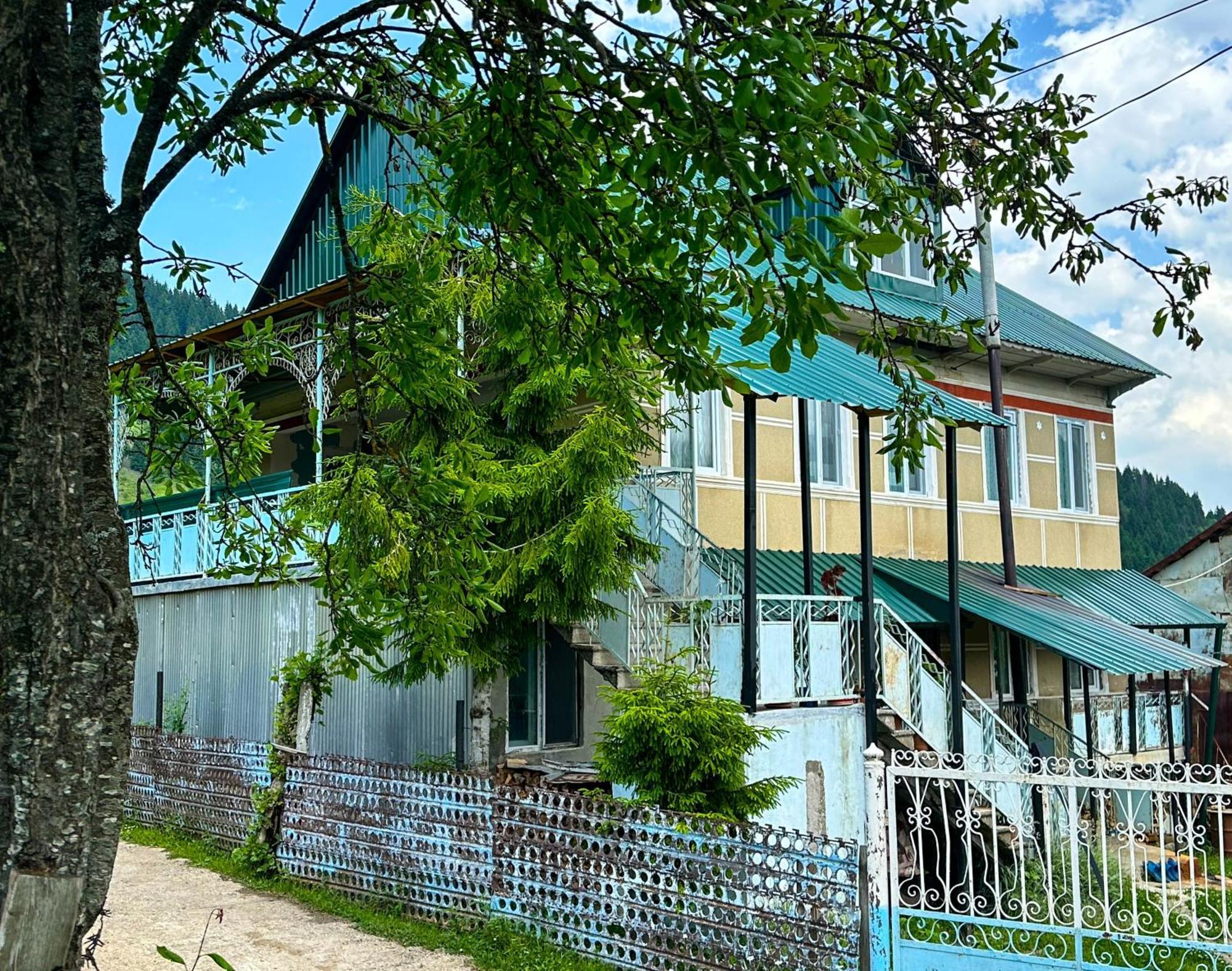 Hotel Armazi à Khulo Extérieur photo